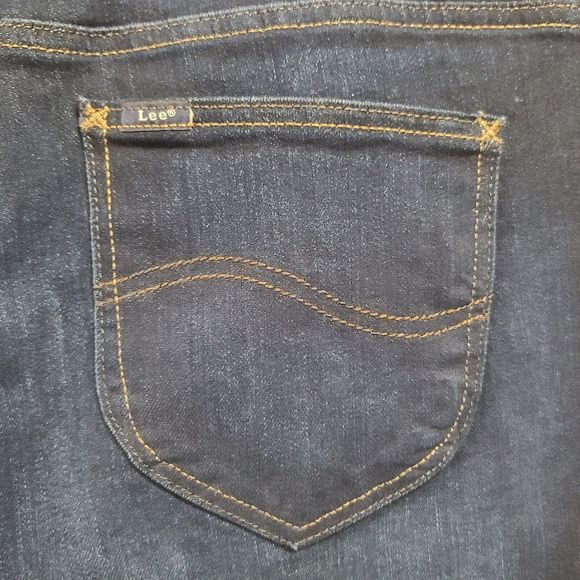Lee Plus Size Jeans Women's Size 20P Regular Fit Straight Leg Mid Rise Blue - Picture 12 of 14